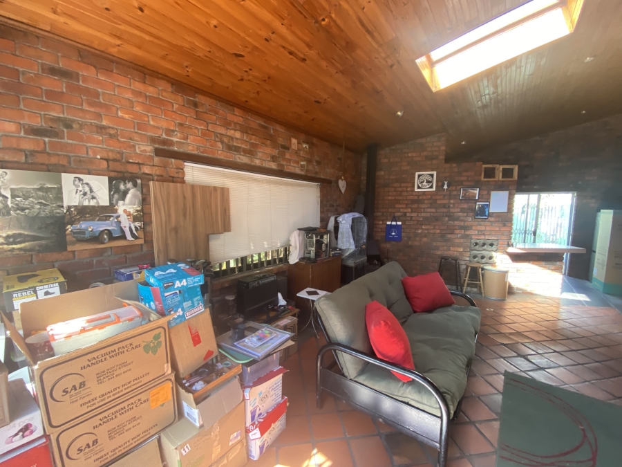 To Let 2 Bedroom Property for Rent in Muizenberg Western Cape